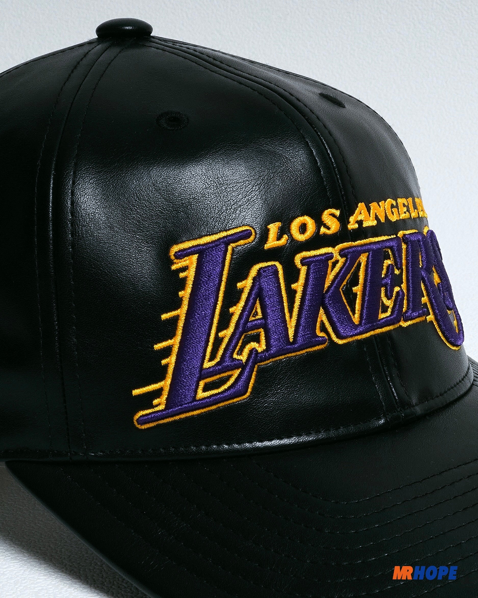 Los Angeles Lakers Retro Leather Snapback