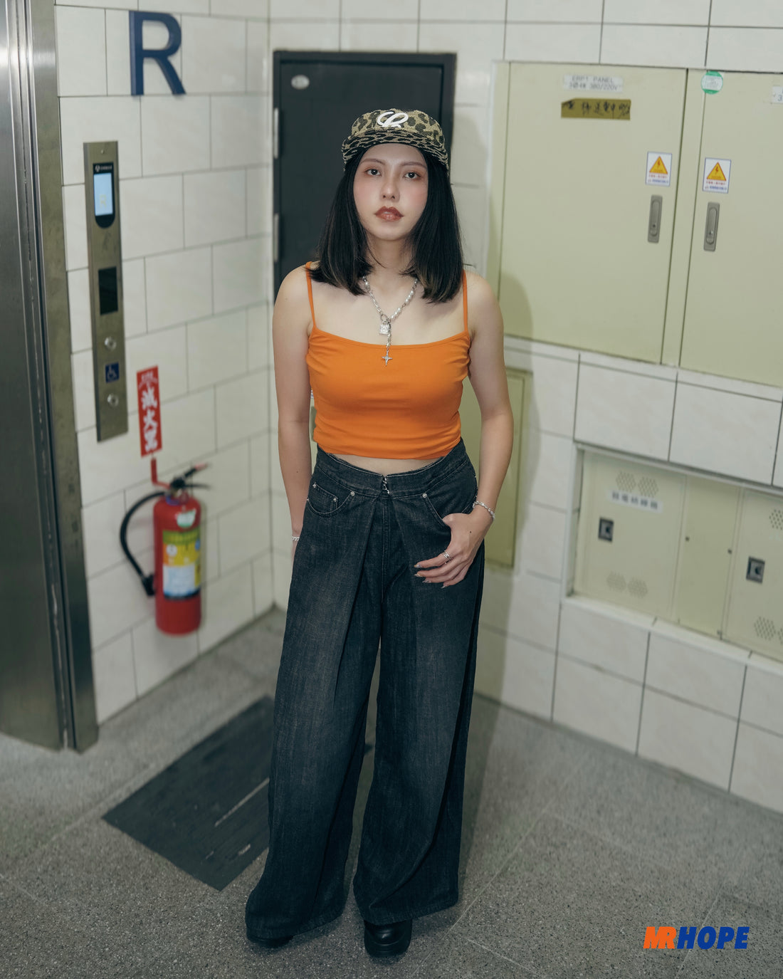 Weave Leopard Print Brimmed Baseball Cap (Pillbox Cap) 