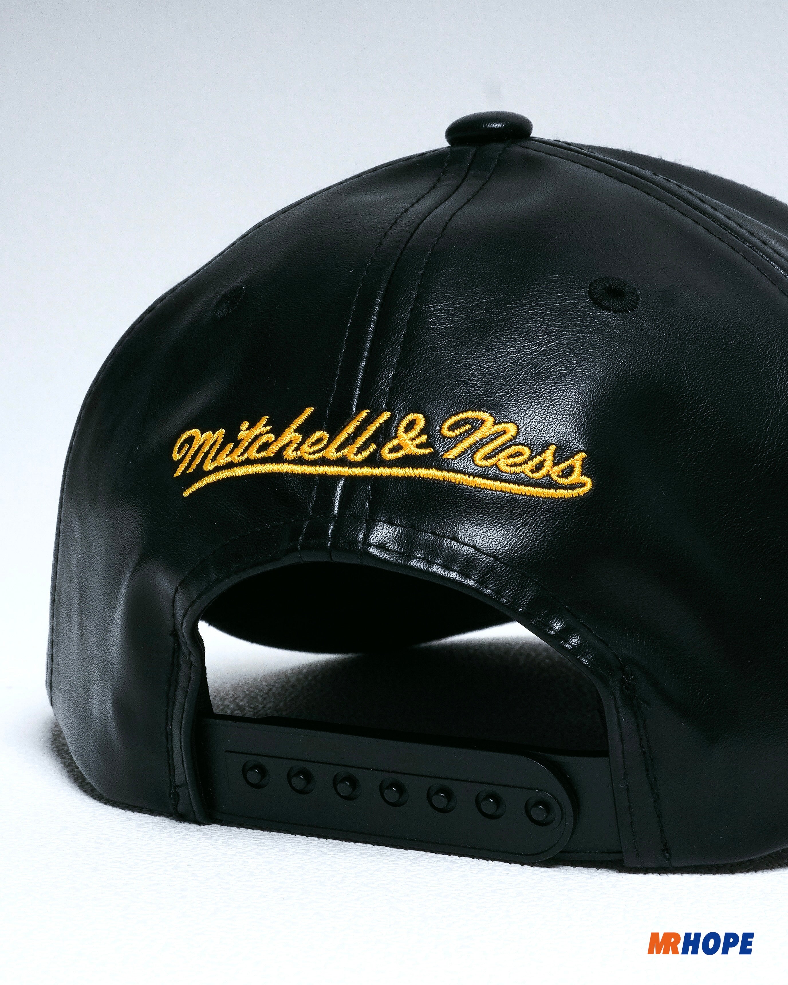 Los Angeles Lakers Retro Leather Snapback
