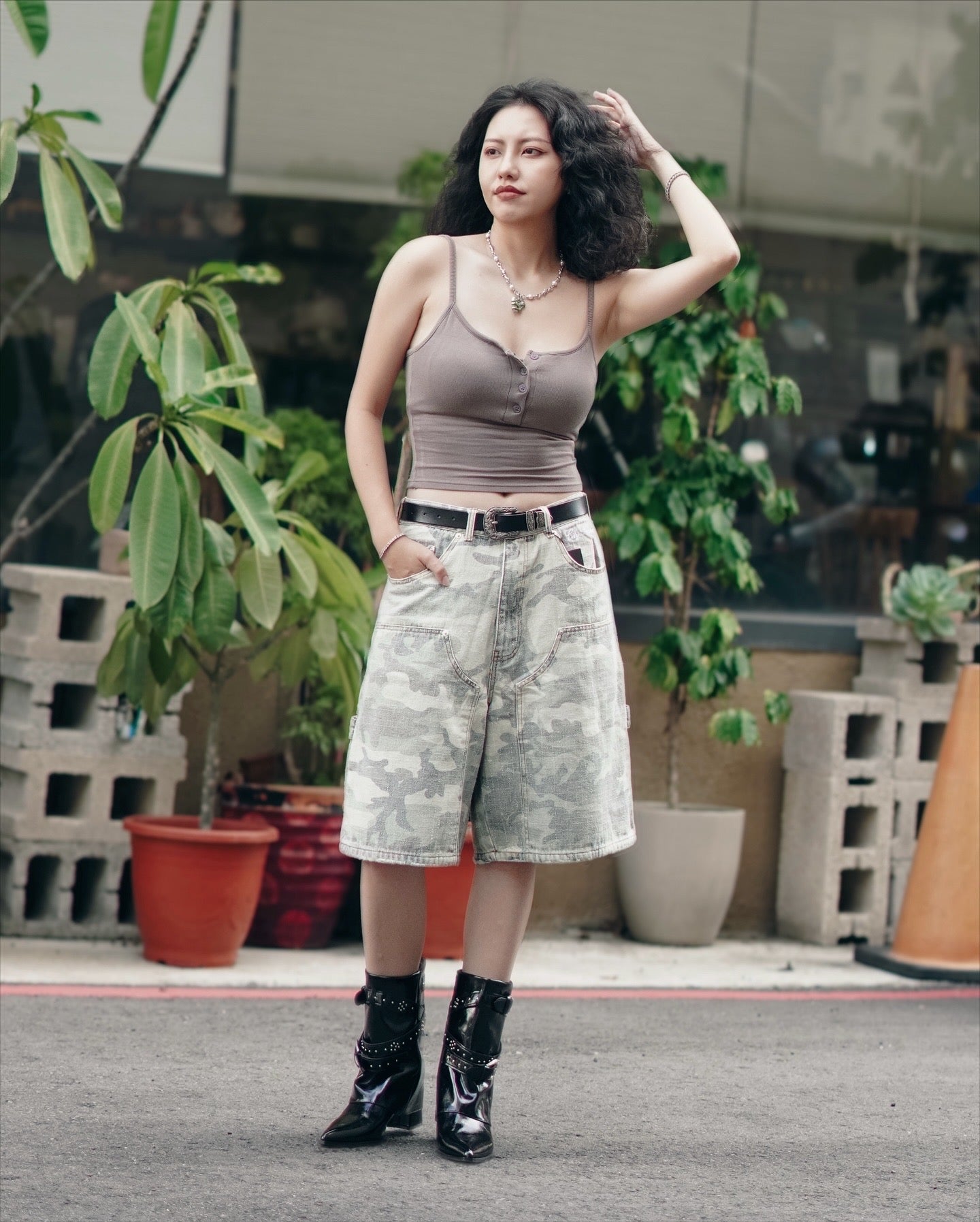 25SS DOUBLE KNEE SHORTS