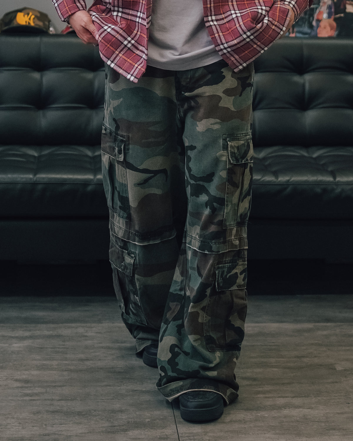 MNML Rave Distressed Cargo Pants -🚨10/21(三)晚間20:00準時開賣