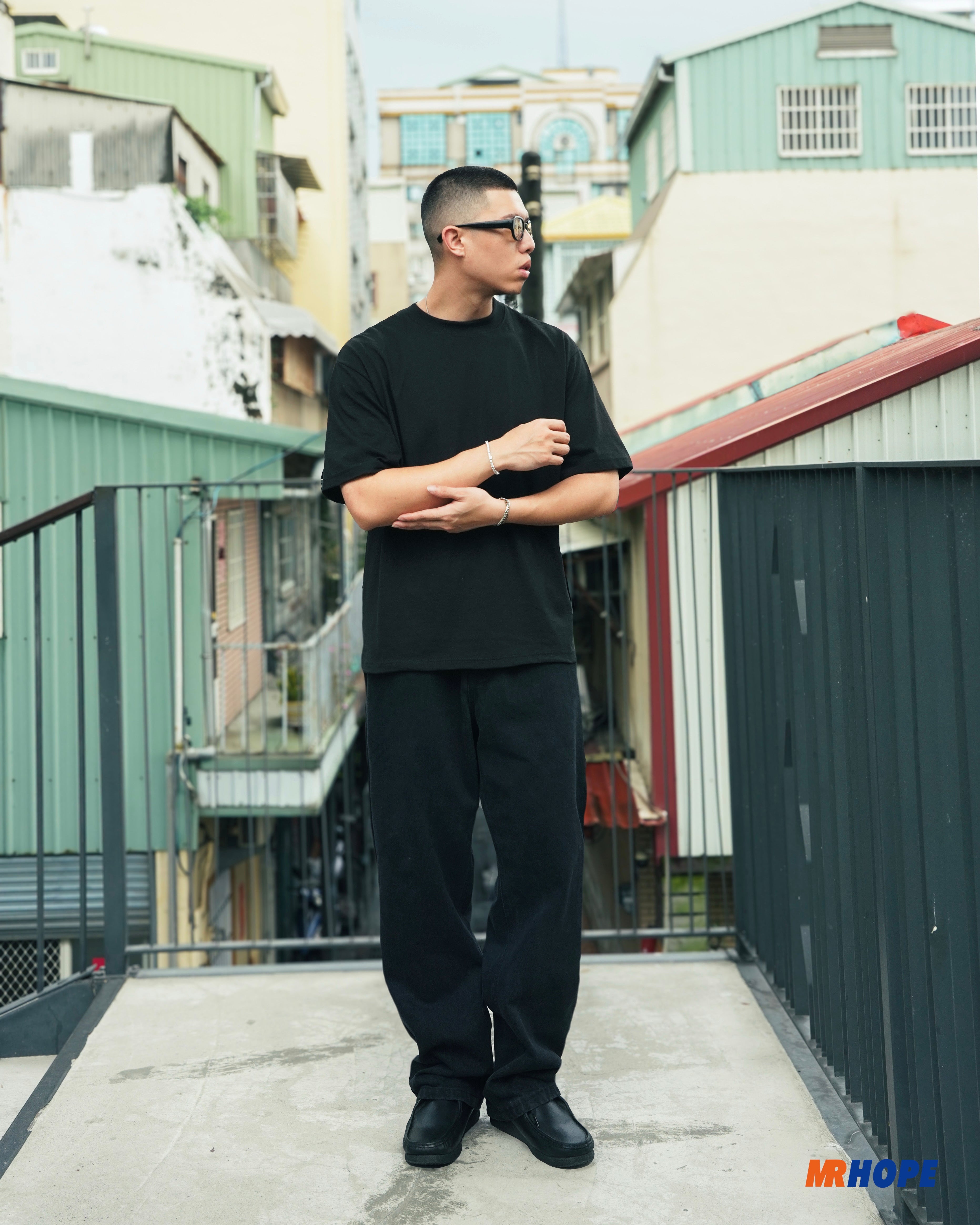 7.5oz Max Heavyweight Cropped Tee