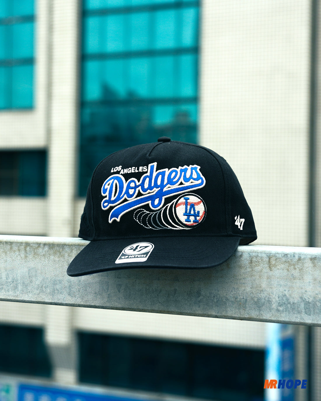 Los Angeles Dodgers &