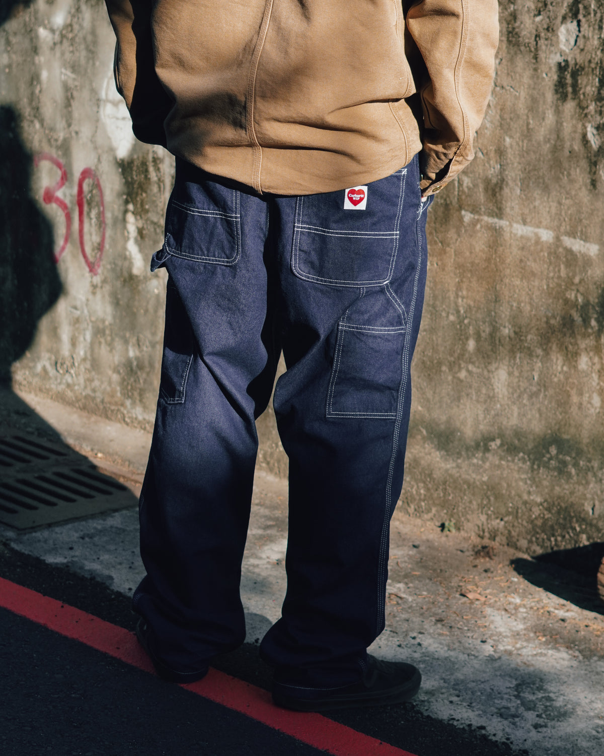 Single Knee Heart Label Pant