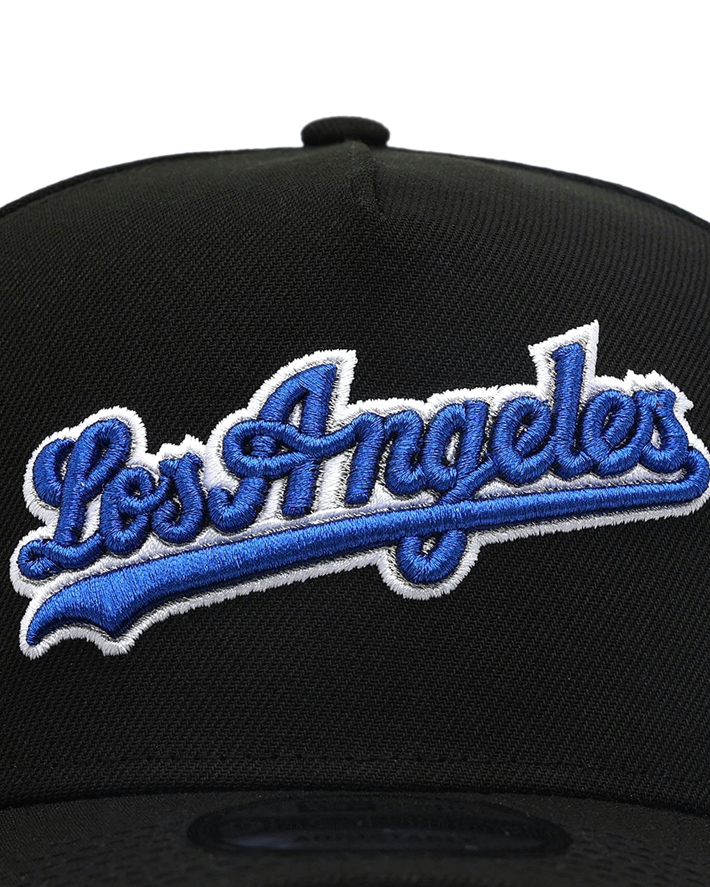 Los Angeles Dodgers &