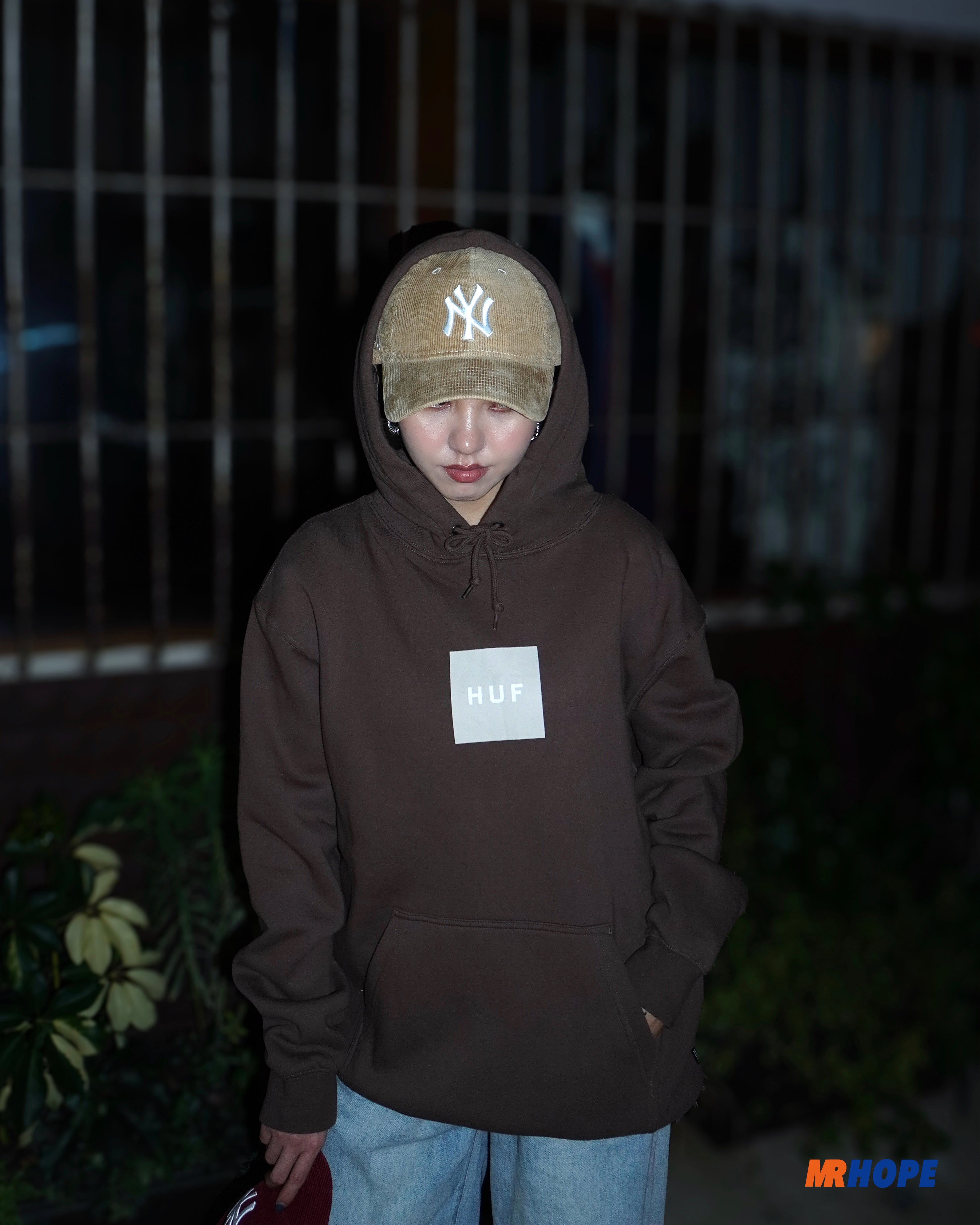 SET BOX PULLOVER HOODIE