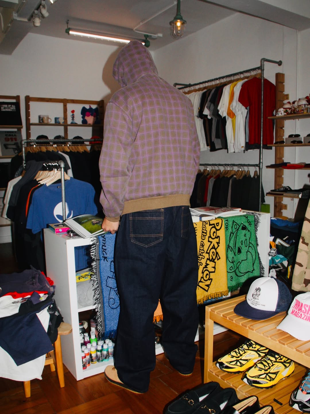 Eruption Zip-Thru Hood