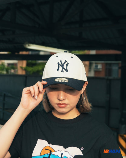 Yankees 2Tone Classic Fitted Cap 9Forty