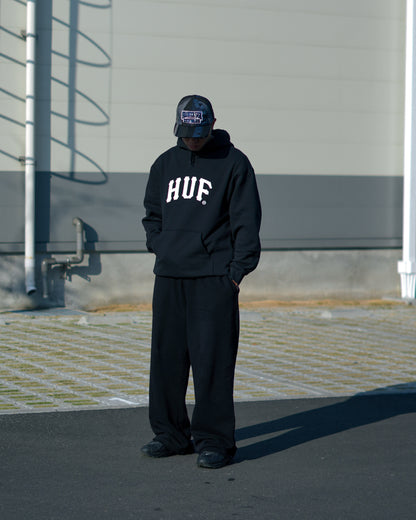 ARCH PULLOVER HOODIE