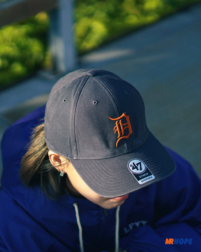 Detroit Tigers Vintage Ballpark Edition Classic Strapback Cap