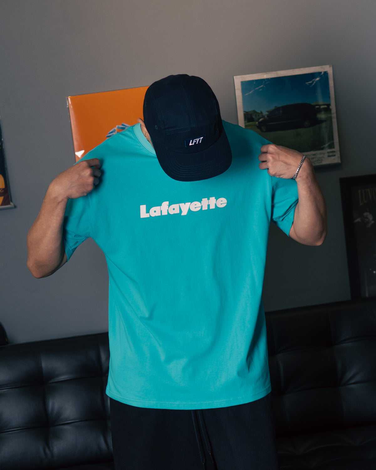 LOGO TEE