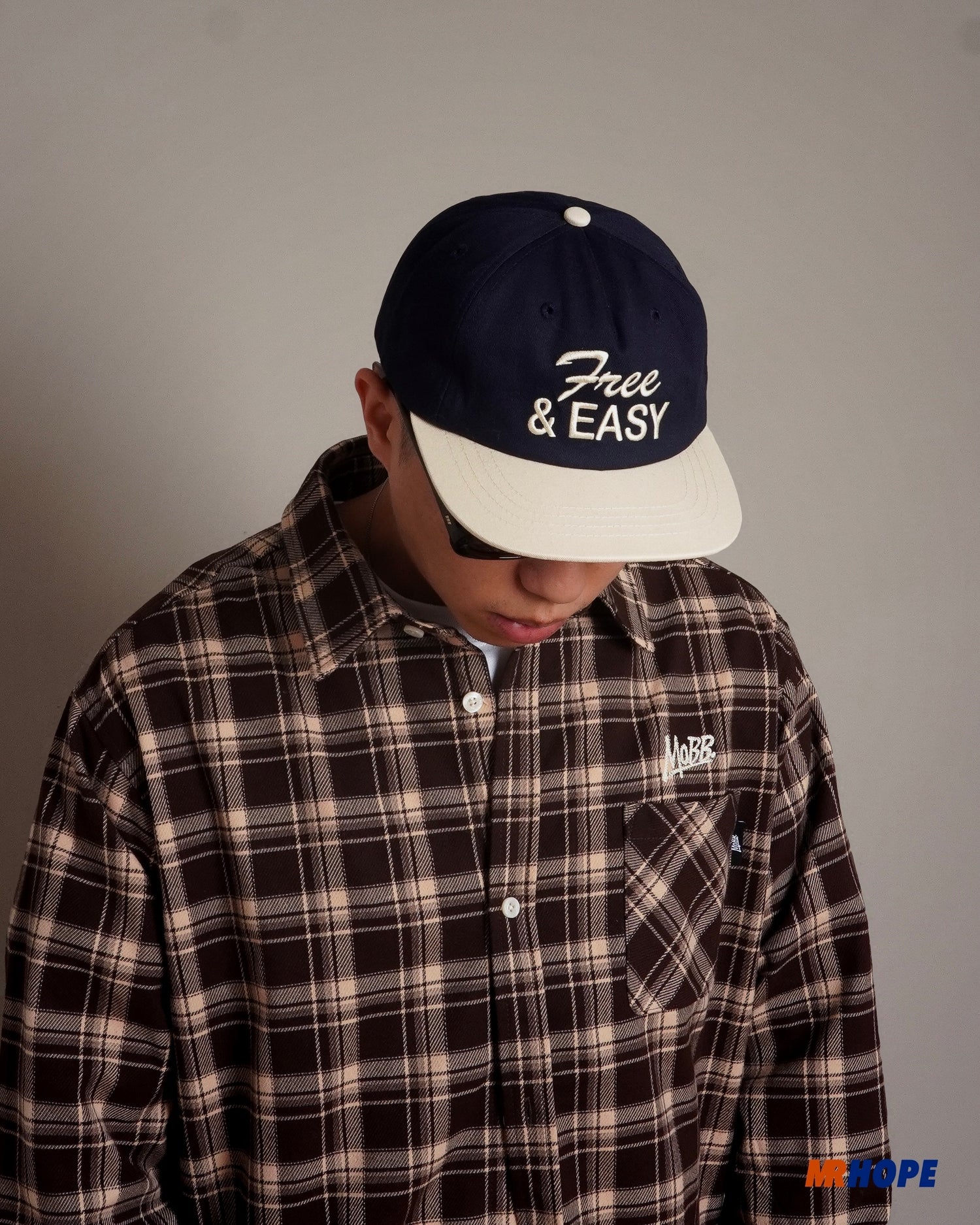 Two Tone Short Brim Snapback Hat