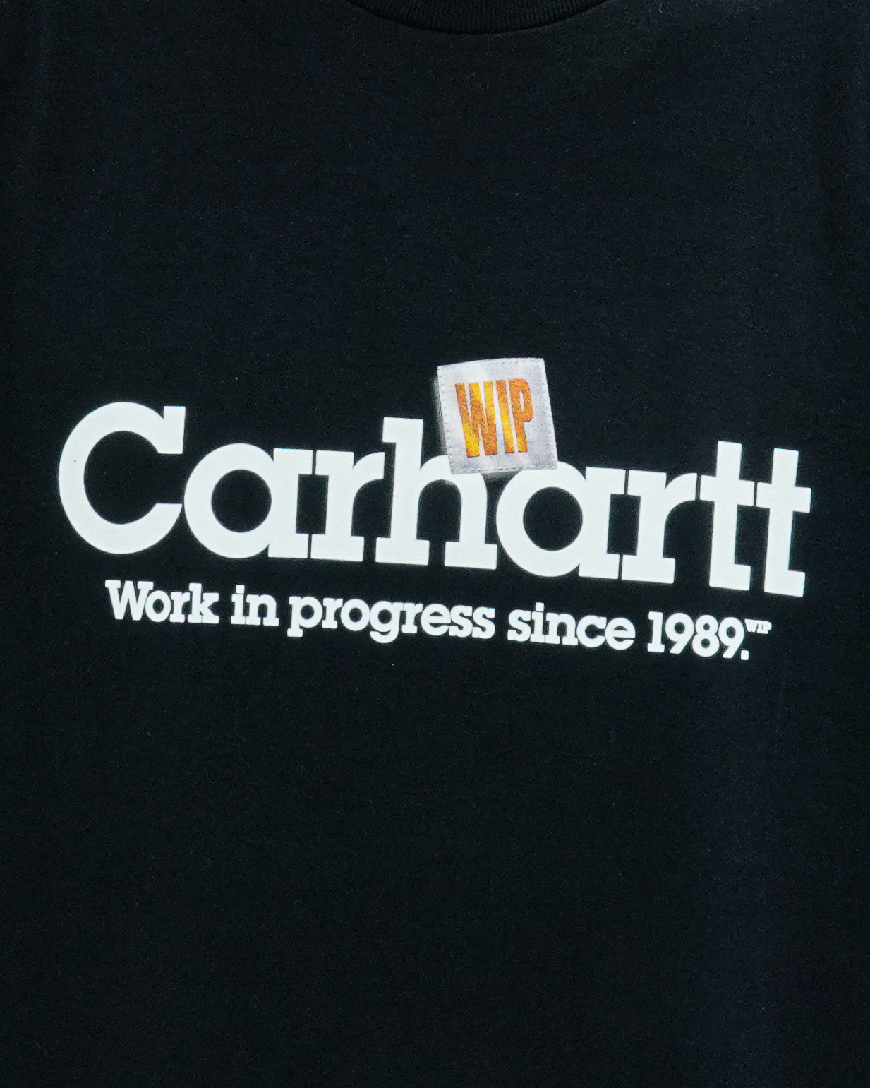 LABEL SCRIPT TEE