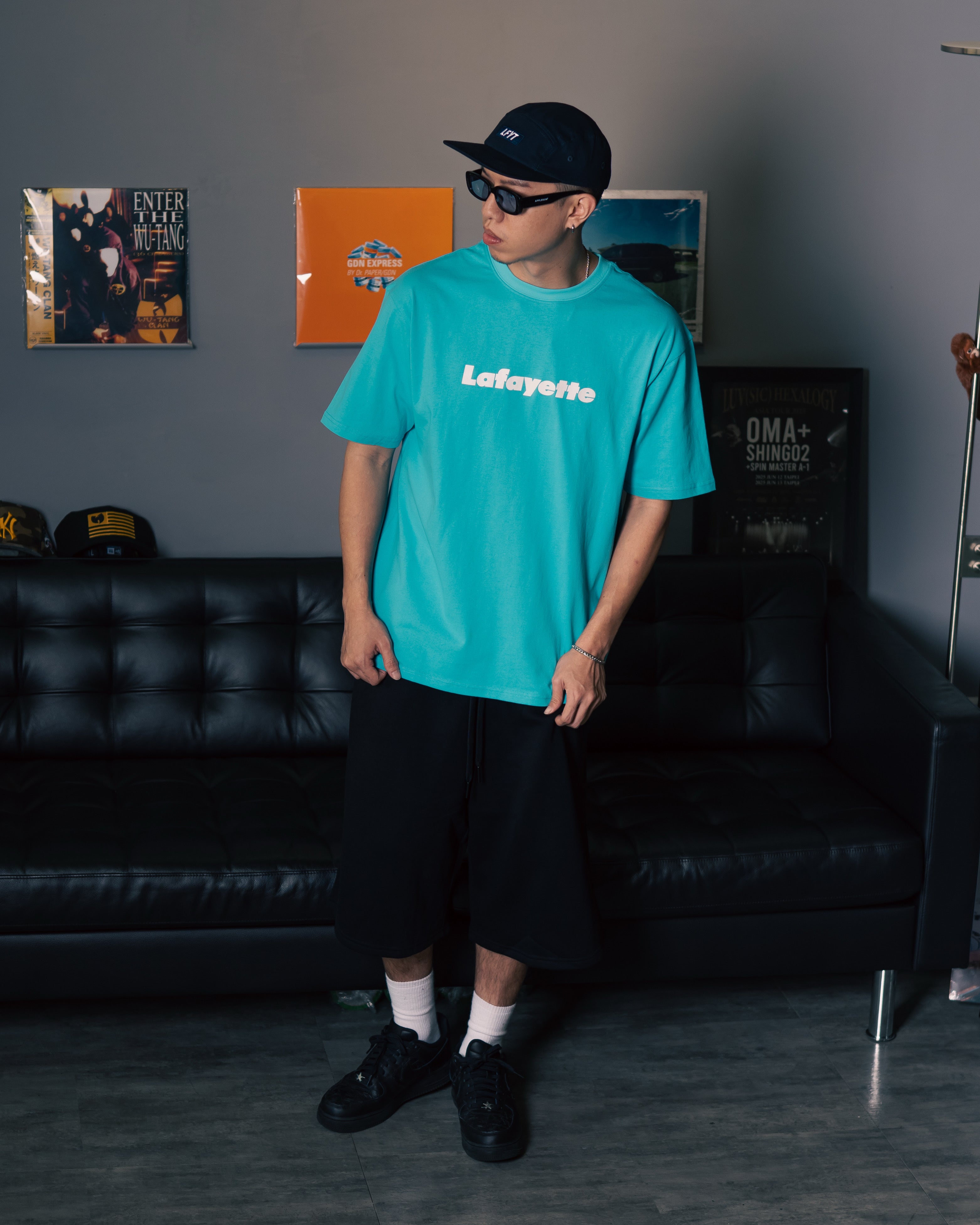 LOGO TEE