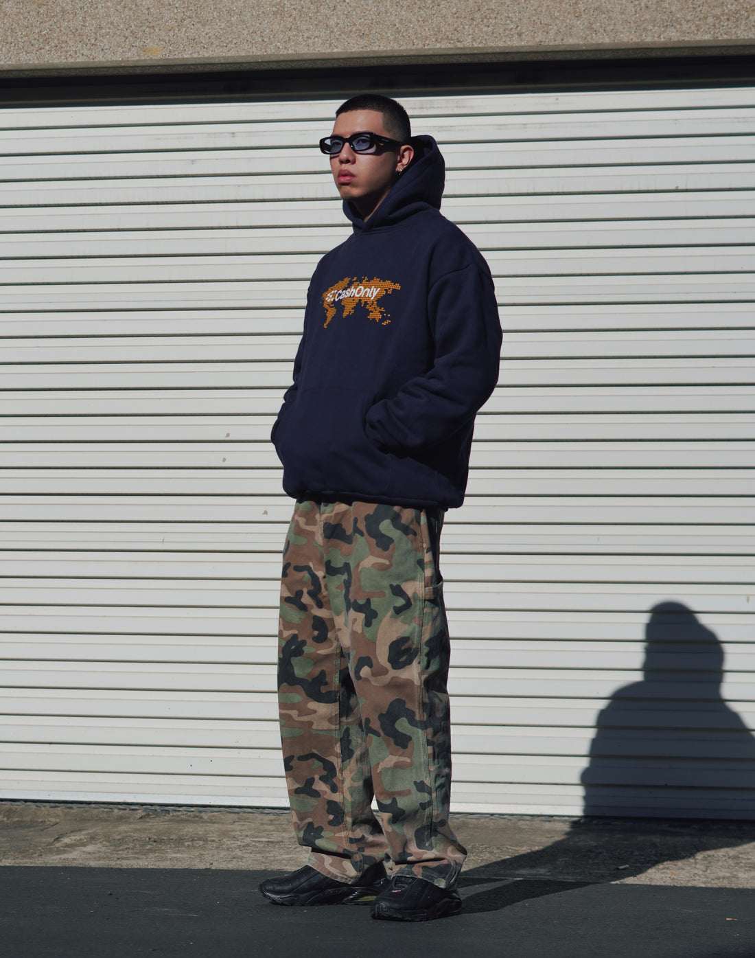 Business Pullover Hood
