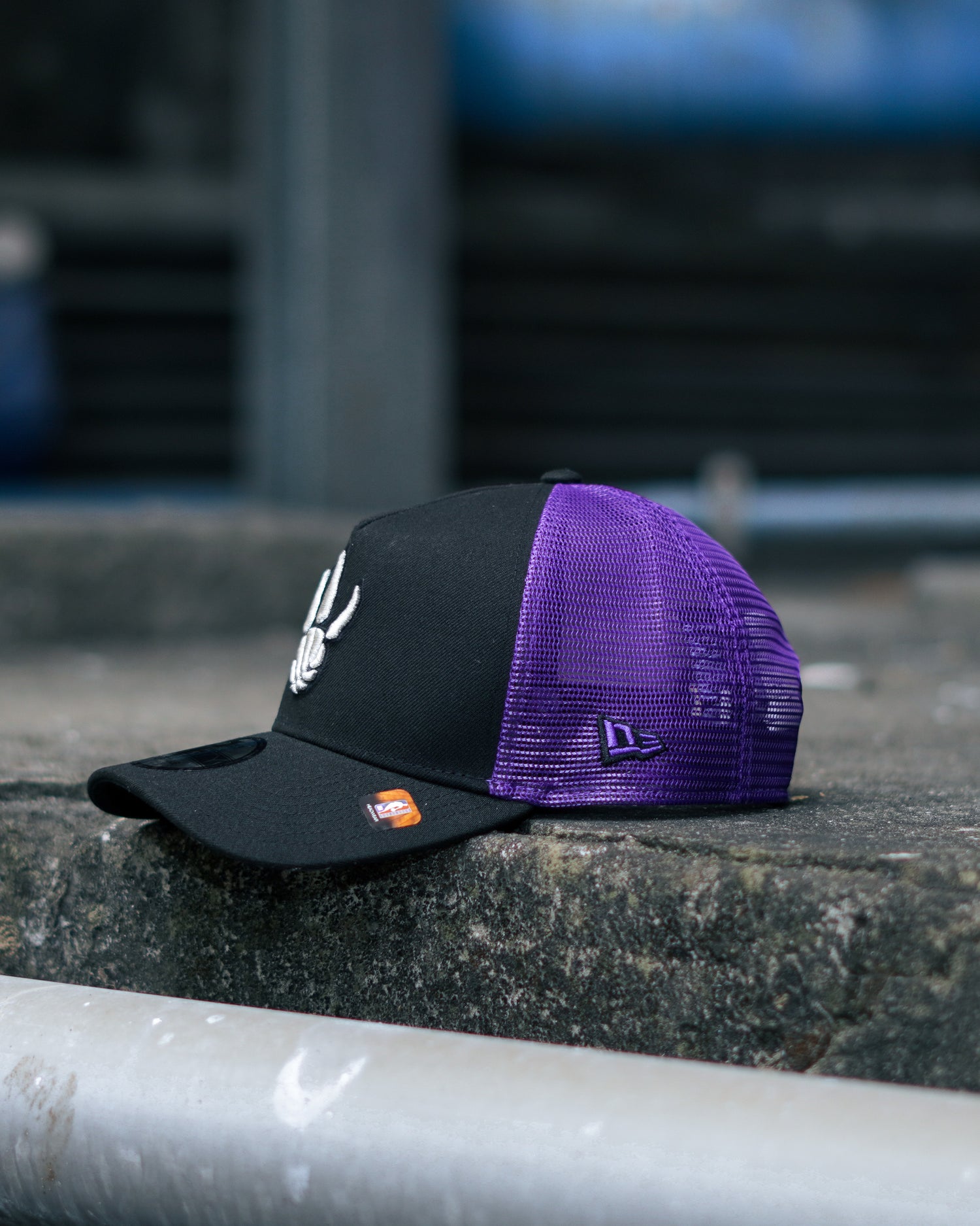 Toronto Raptors Black Edition 9FORTY “A Frame” Trucker Hat