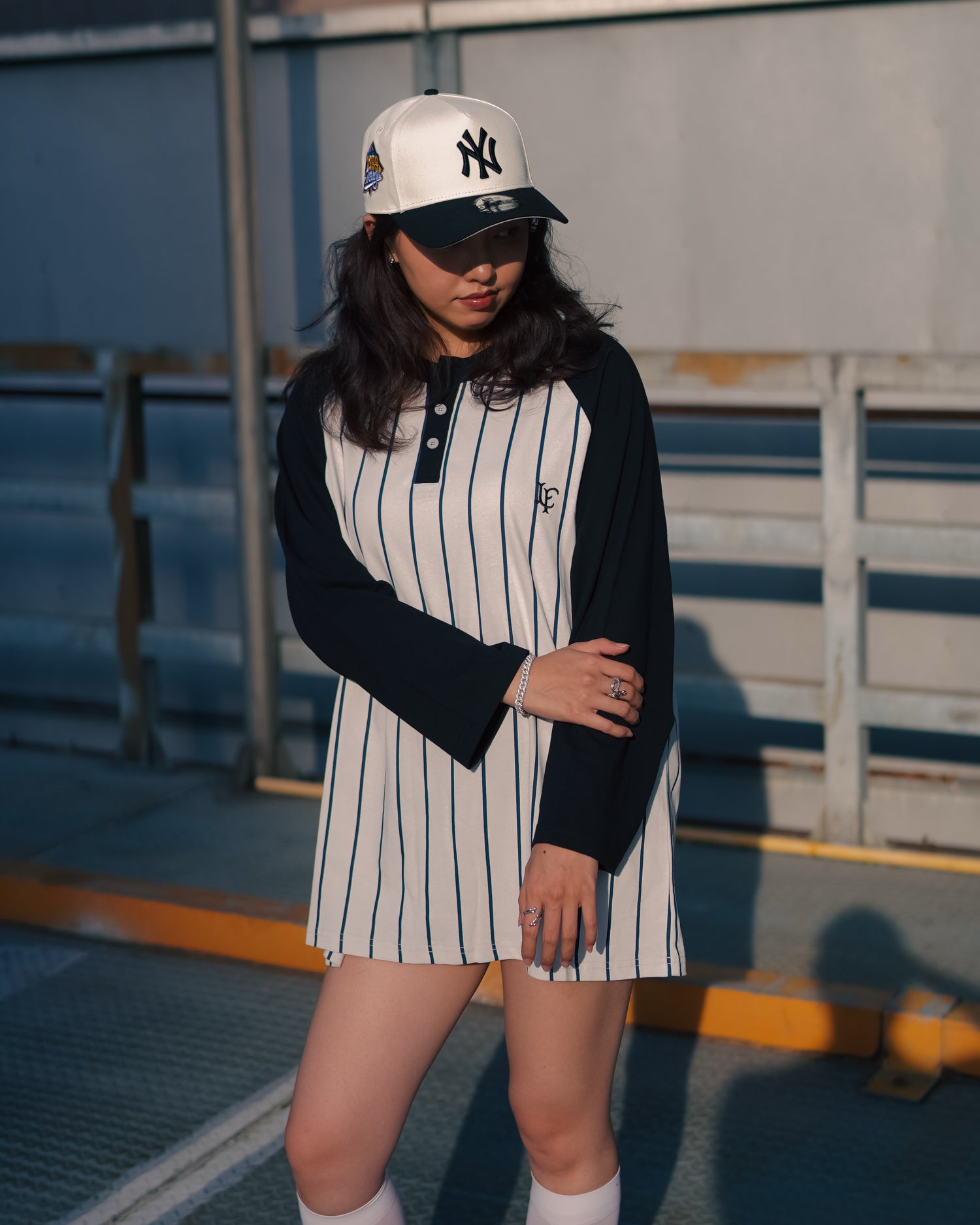 PINSTRIPE RAGLAN SLEEVE TEE
