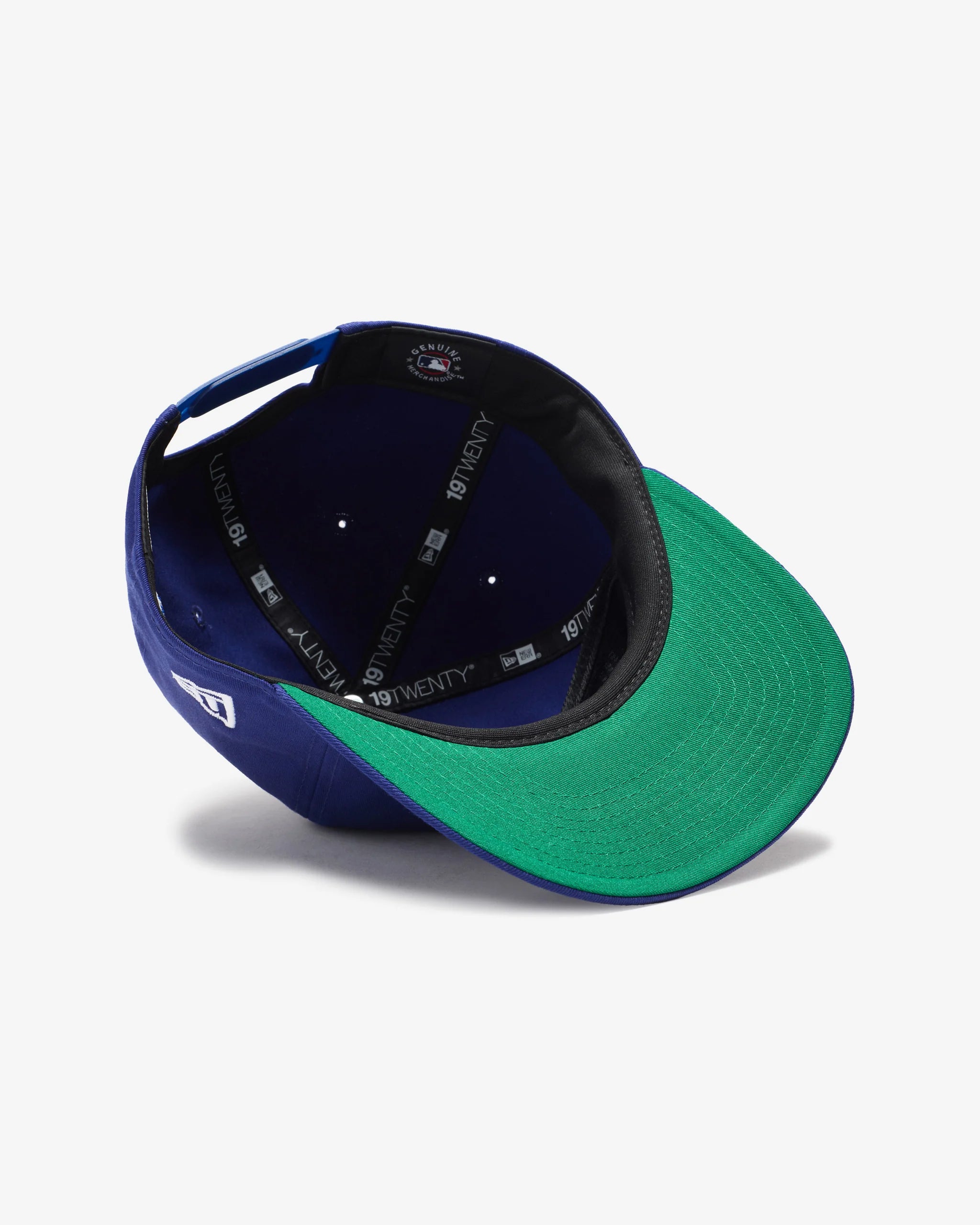 STACKED LOGO SNAPBACK