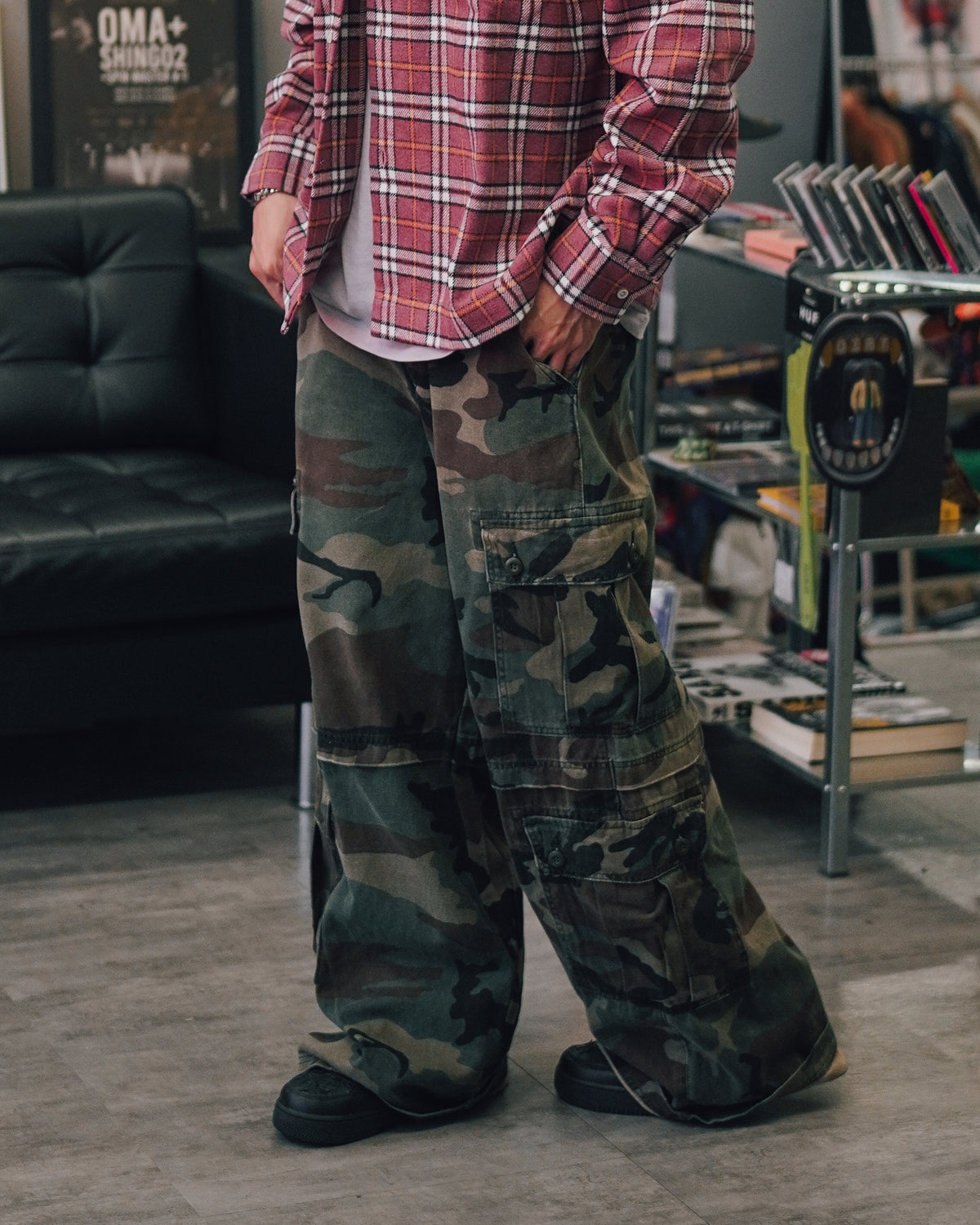 MNML Rave Distressed Cargo Pants -🚨10/21（三）晚間20:00準時開賣