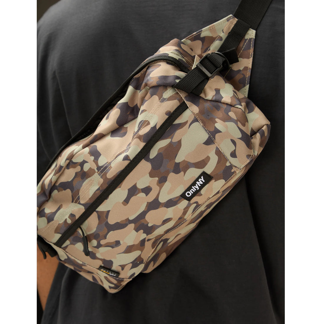 Crosstown Shoulder Pack