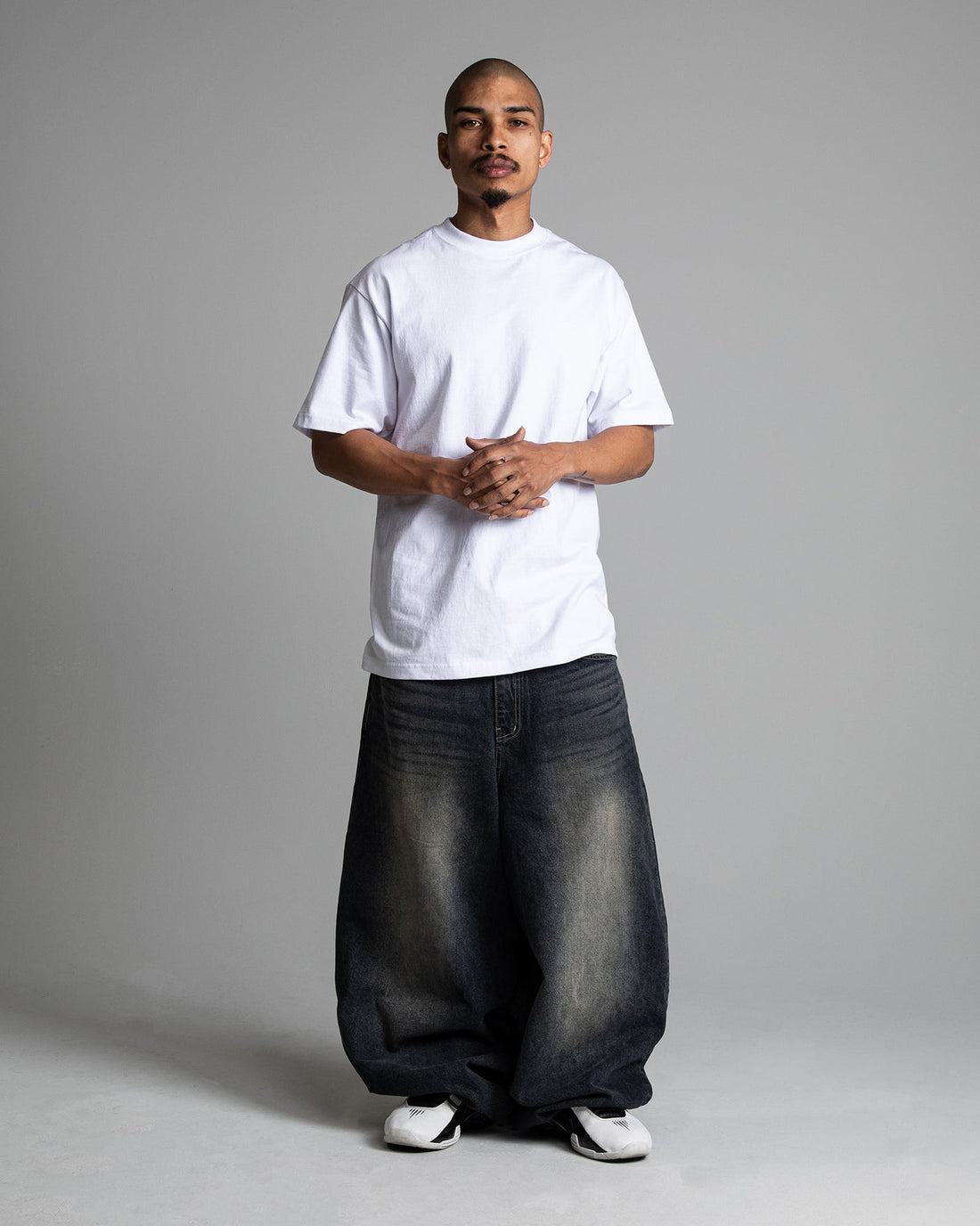 [01] 7.5oz Max Heavyweight T-Shirt