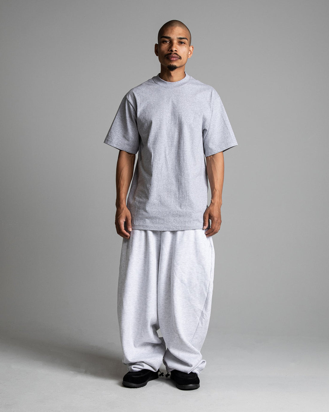 [01] 7.5oz Max Heavyweight T-Shirt