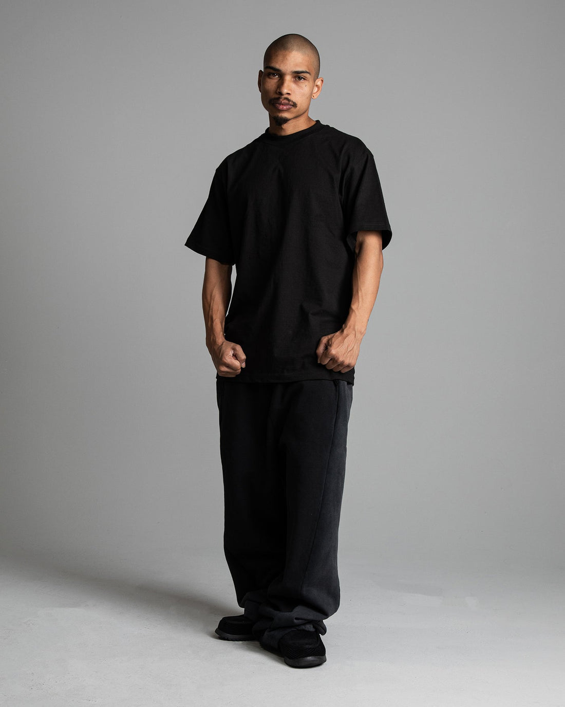 [01] 7.5oz Max Heavyweight T-Shirt