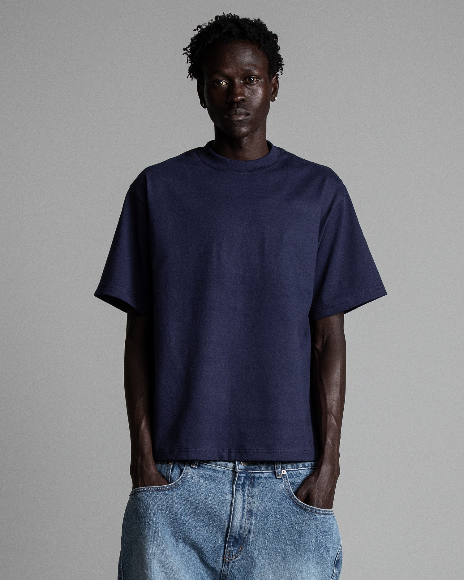[02] 7.5oz Max Heavyweight Cropped Tee