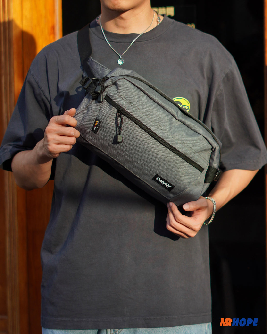 Crosstown Shoulder Pack