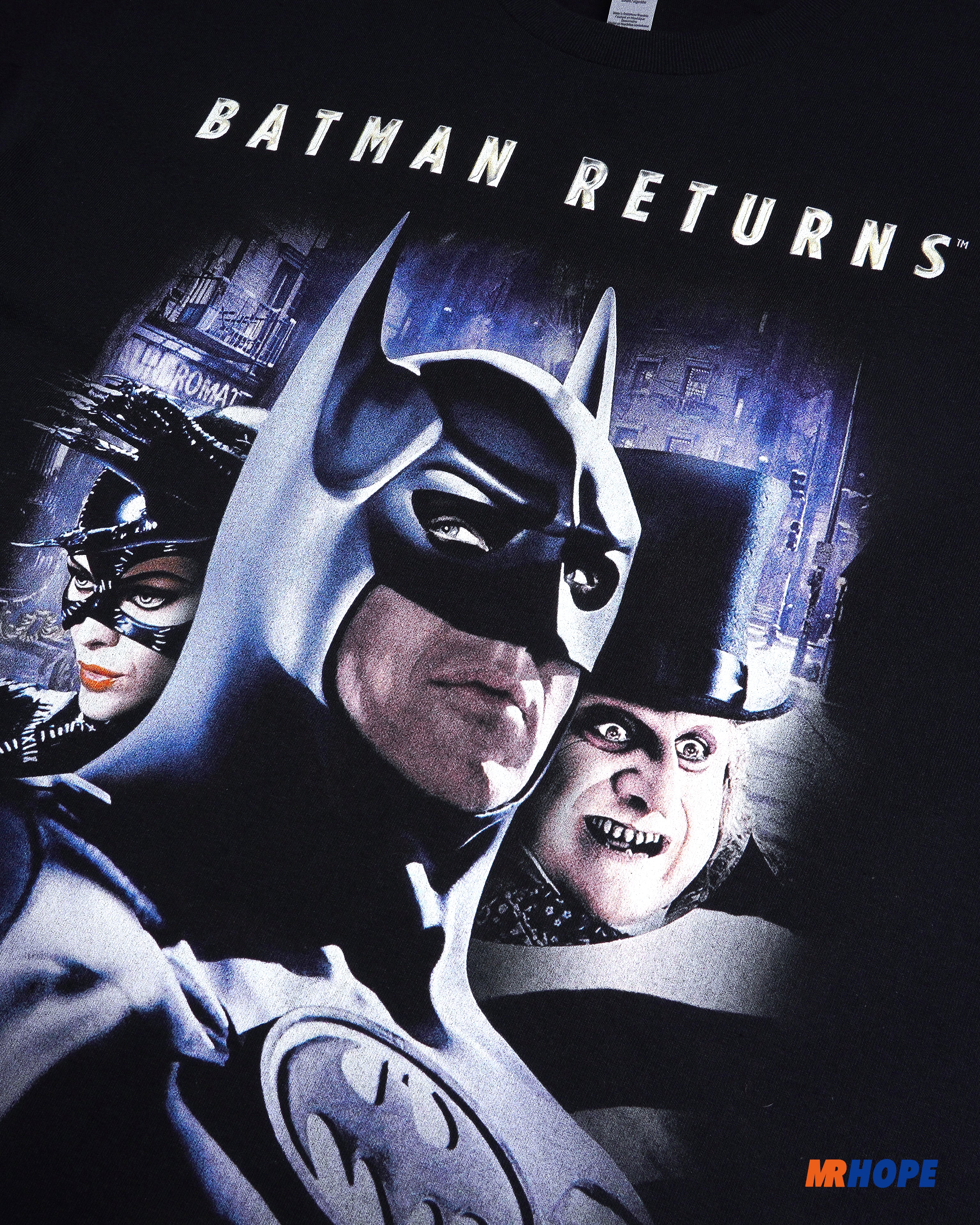 BATMAN RETURNS TEE