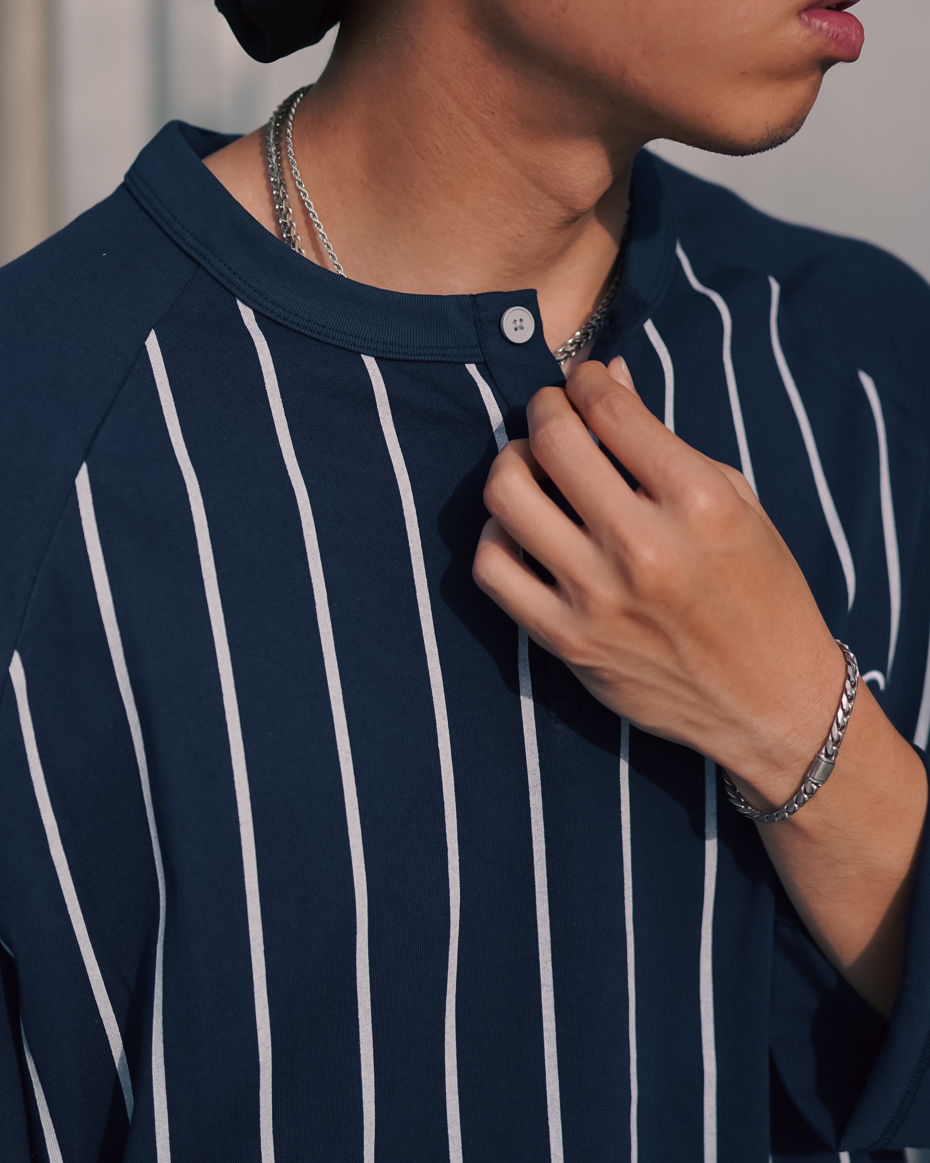 PINSTRIPE RAGLAN SLEEVE TEE
