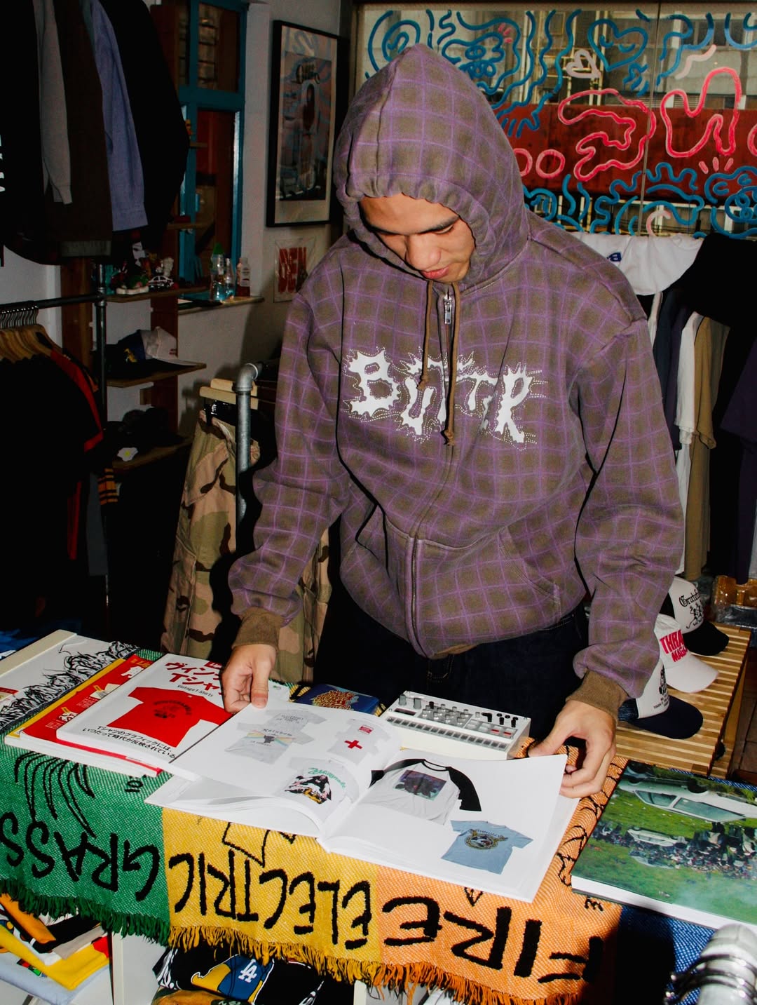 Eruption Zip-Thru Hood