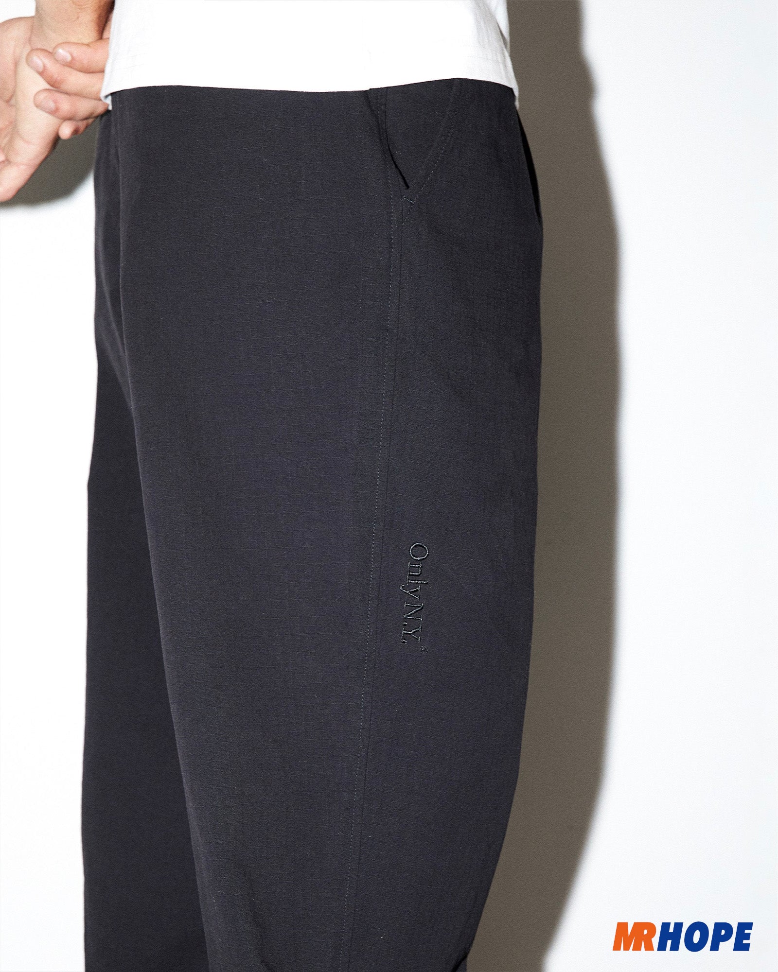 Ripstop Pleated Pant